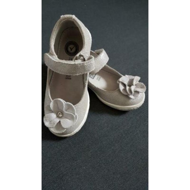 Leren zilveren meisjes sandalen maat 24