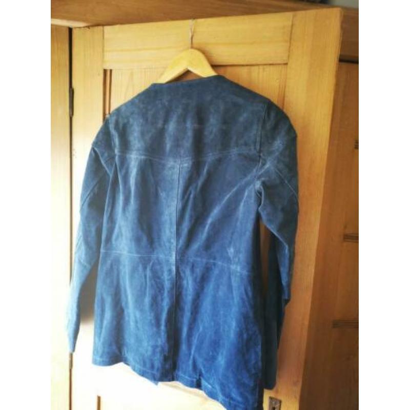 NOOIT GEDRAGEN MET KAARTJES Suede jasje van Costes