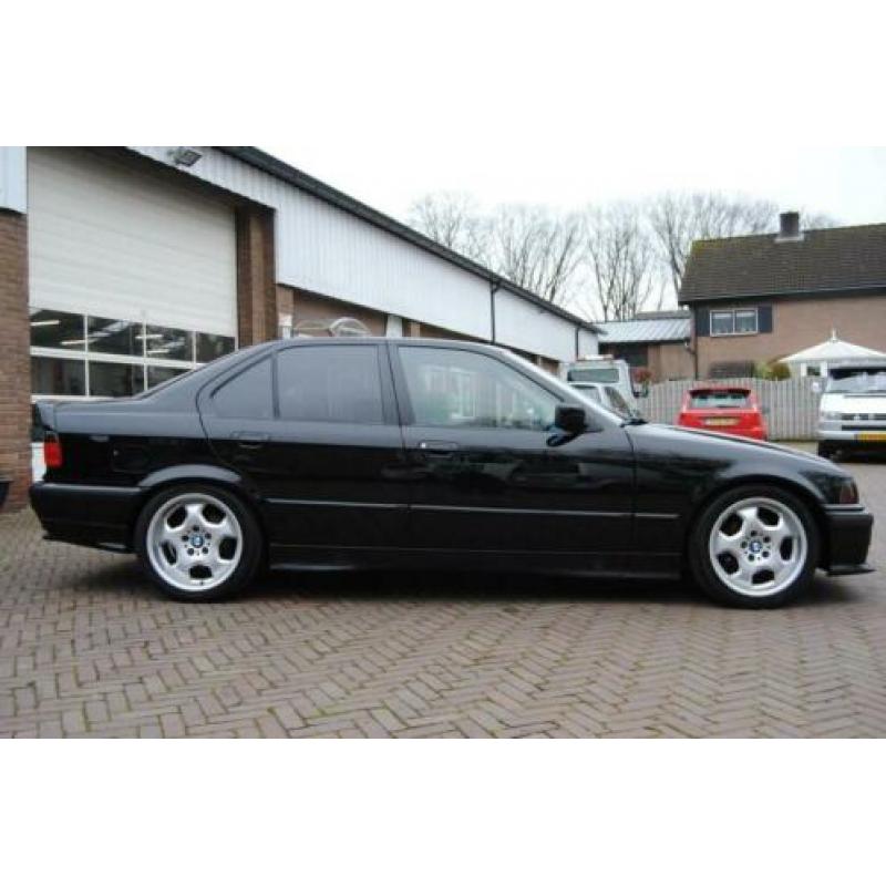 BMW 3-serie 325i E36 eerste lak, Goed onderhouden