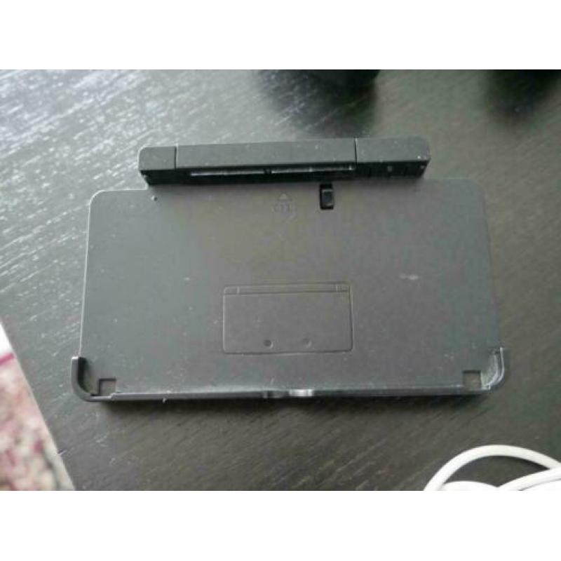 AMPER GEBRUIKTE 3DS + 5 Spellen/Beschermhoes/Screencover!