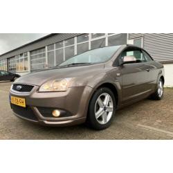 Ford Focus Coupé-Cabriolet 2.0-16V Trend 1e Eigenaar !