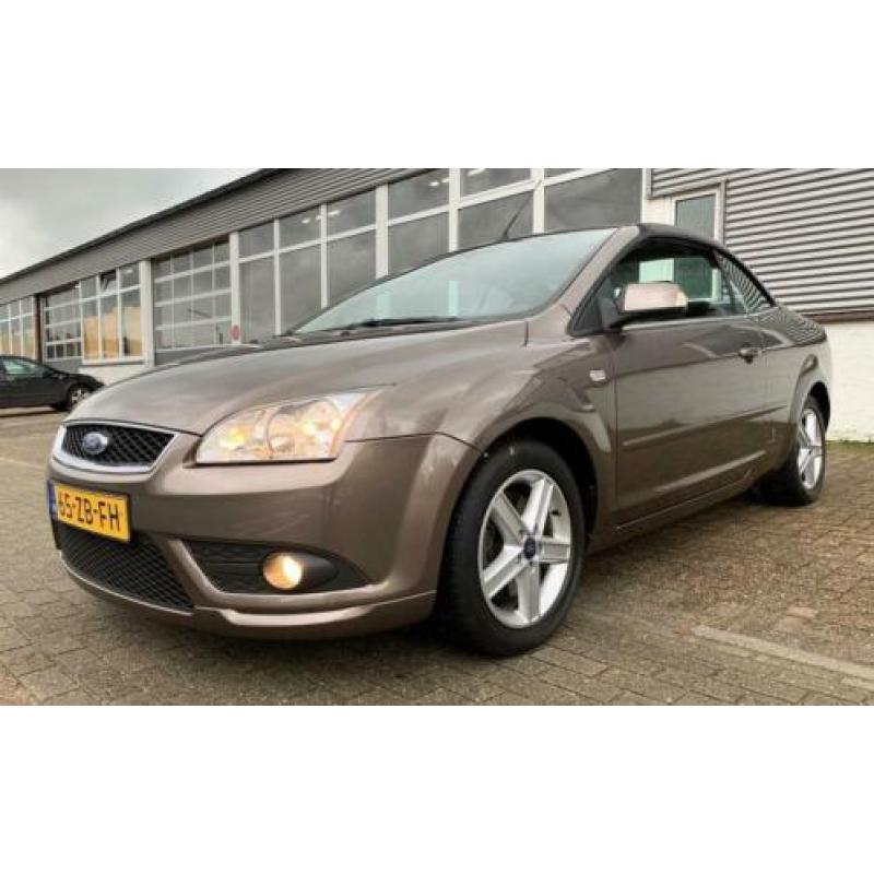 Ford Focus Coupé-Cabriolet 2.0-16V Trend 1e Eigenaar !