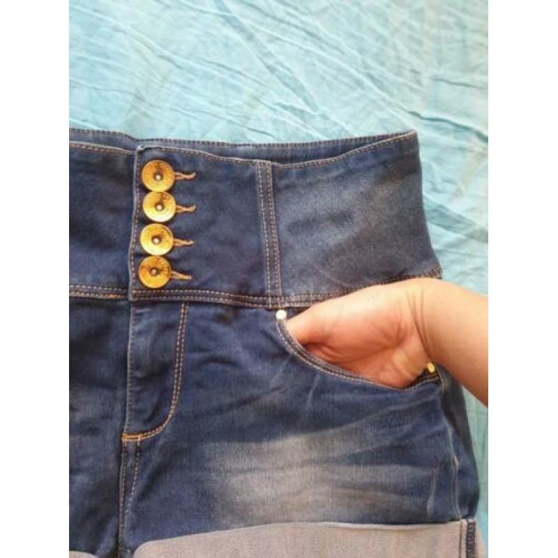 Denim high waisted hotpants maat 42 (L)