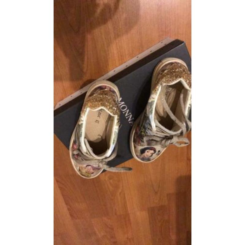 Monnalisa sneeuwwitje schoenen maat 31