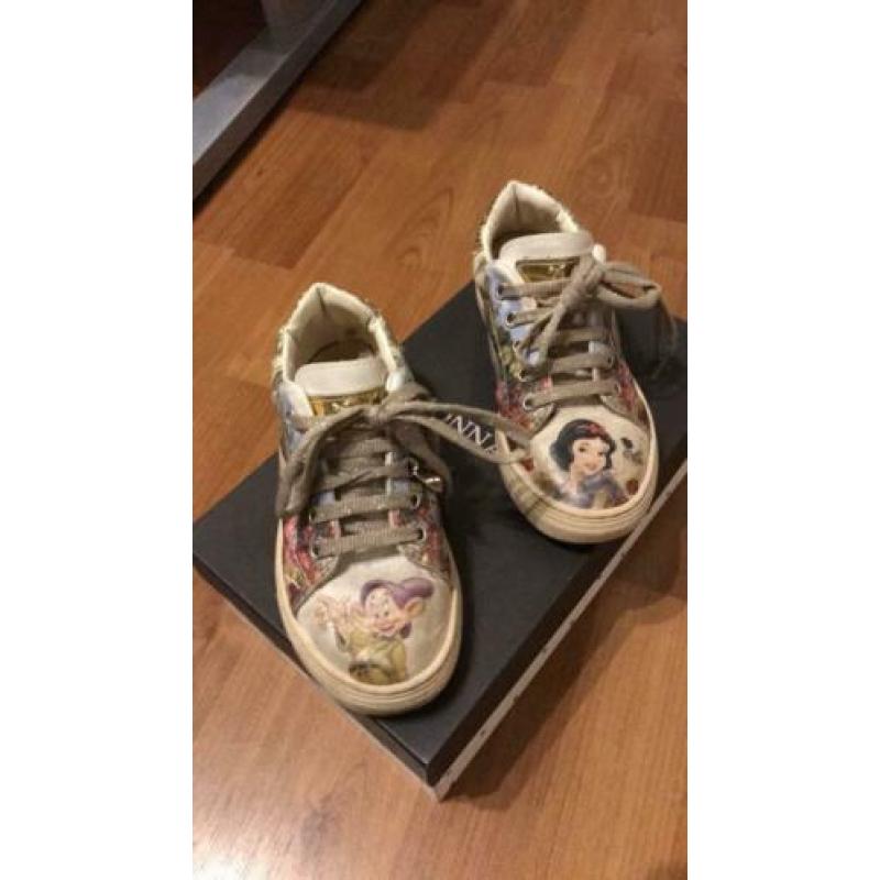 Monnalisa sneeuwwitje schoenen maat 31