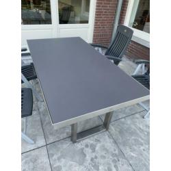 Exclusieve tuintafel van Val-Eur RVS met HPL plaat