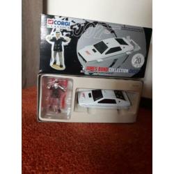 James Bond auto's