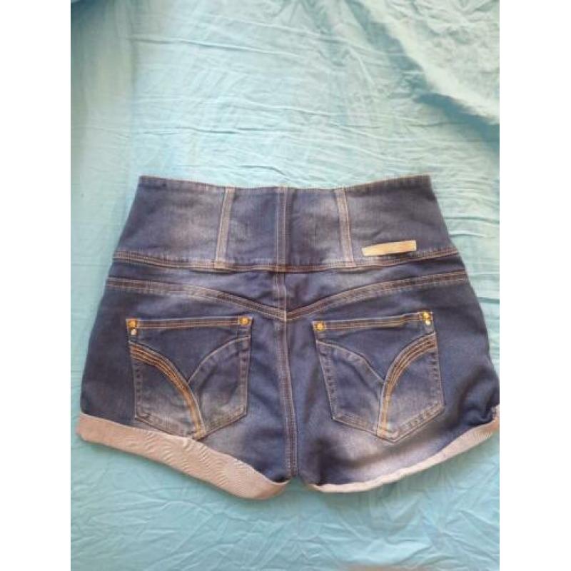 Denim high waisted hotpants maat 42 (L)