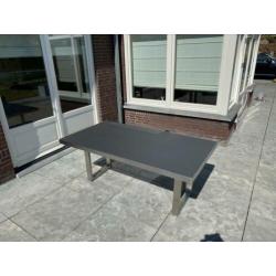 Exclusieve tuintafel van Val-Eur RVS met HPL plaat