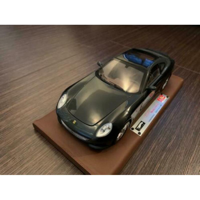 1:18 Ferrari 612 Sessanta