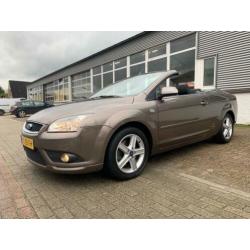 Ford Focus Coupé-Cabriolet 2.0-16V Trend 1e Eigenaar !