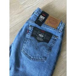 NIEUW levi’s 501 cropped jeans