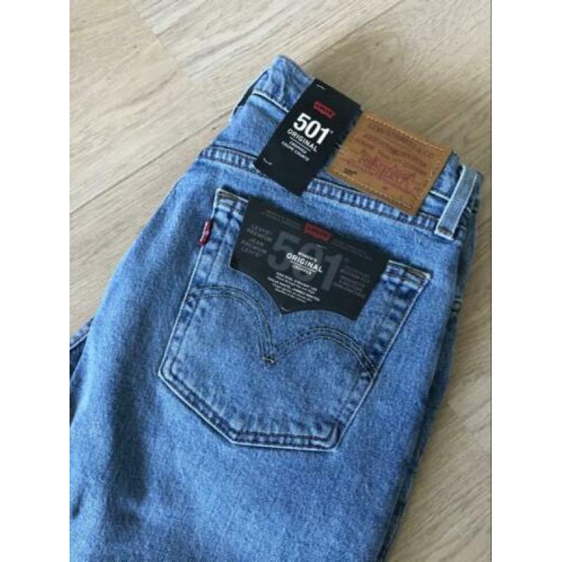 NIEUW levi’s 501 cropped jeans