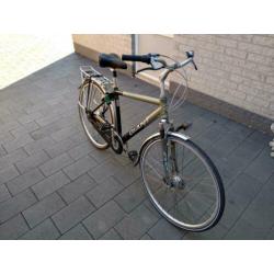 Giant Adelaide framemaat M