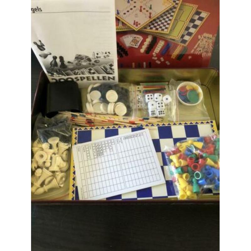 200 spellen in één doos!