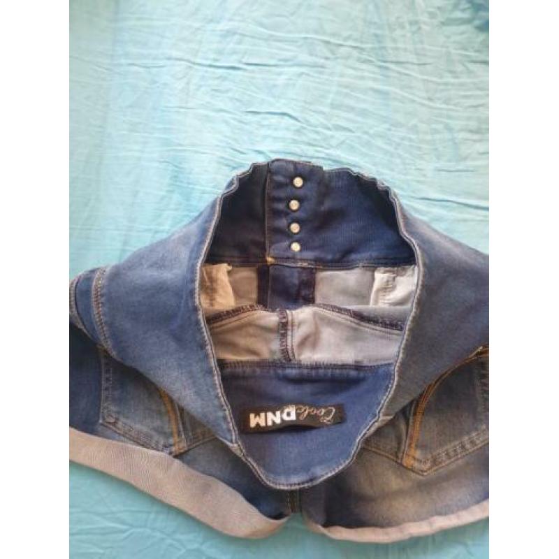 Denim high waisted hotpants maat 42 (L)