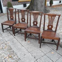 Van Dortmont Van Huizen Antiek 17e 18e 19e eeuwse meubelen.