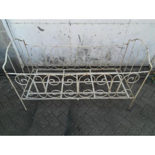 Antiek frans kinderbed brocante