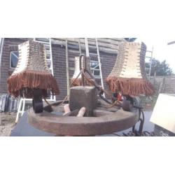 Antieke lamp wagenwiel