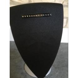 Surround speaker set