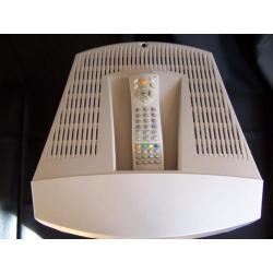 Xiron kleurentelevisie combi 37130 DivX