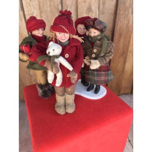 Zeer aparte collectie Dickens kerstpoppen