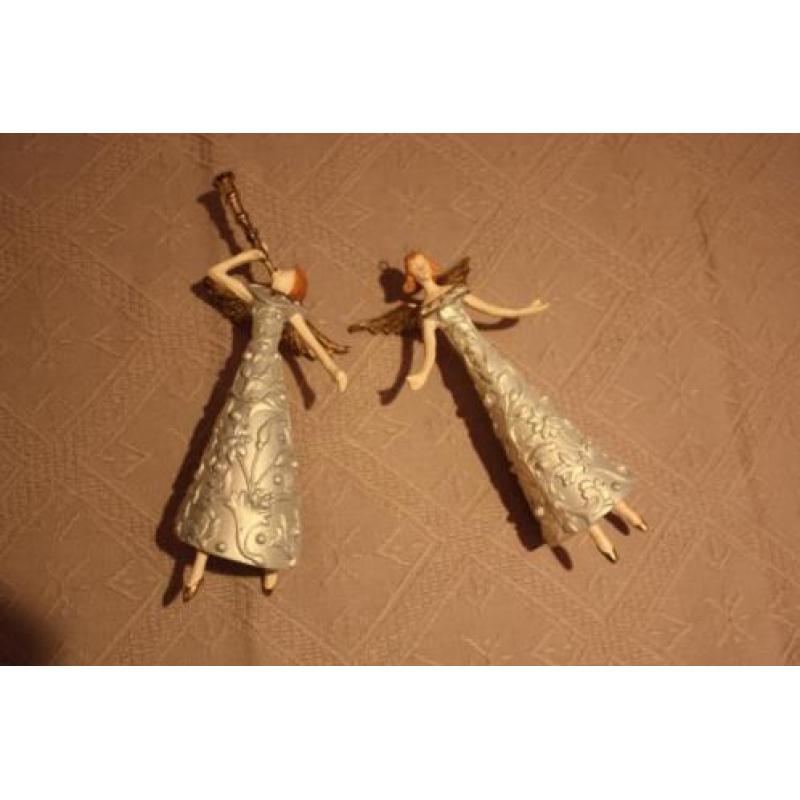 2 luxe kerst decoratie engelen 15 cm. hoog. Nieuw.