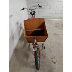 Rode bakfiets