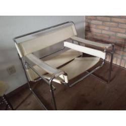 Marcel Breuer fauteuil Wassily B3 stoel van wit tuigleer u