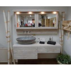Badkamermeubel-lavabo van steigerhout