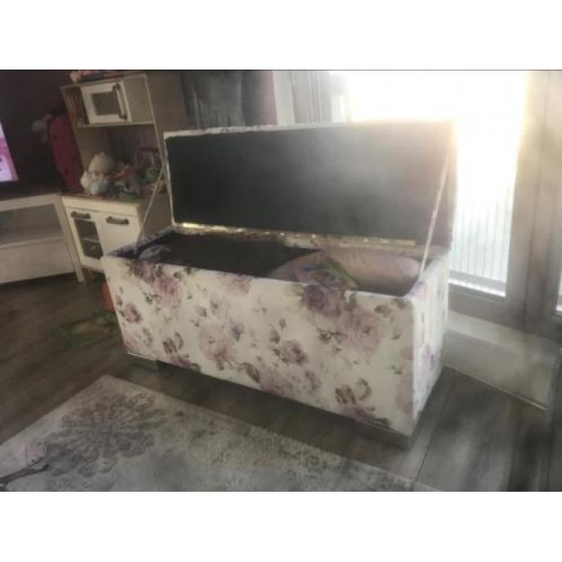 Leuke set wegens verhuizing TE KOOP