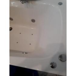 Te Koop Whirlpool bad