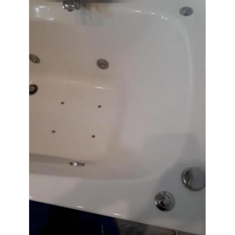 Te Koop Whirlpool bad