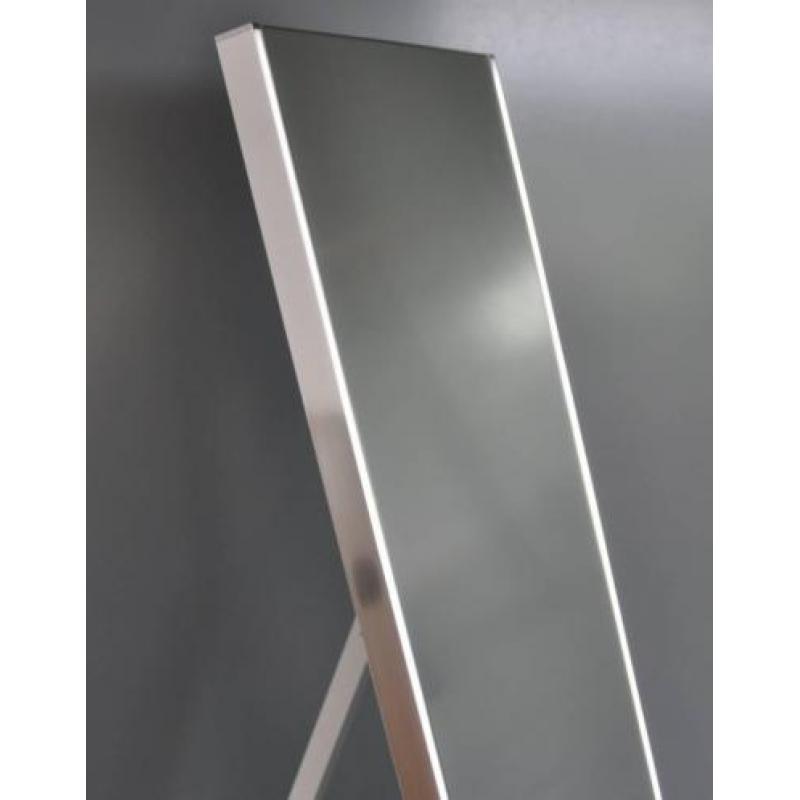 Wiesbaden passpiegel 1600x420 met led verlichting