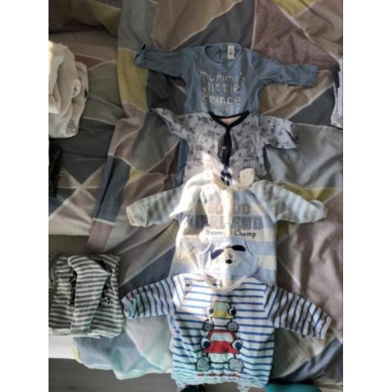 Baby pakket jongens: h&m, Prénatal, tumble, Noppies enzo.