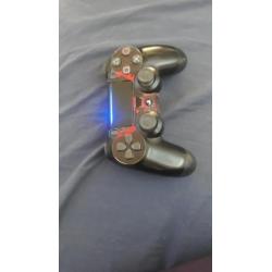 Playstation 4 zo goed als nieuw met accoiris