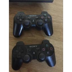 PlayStation 3 met 2 controllers en 33 games!