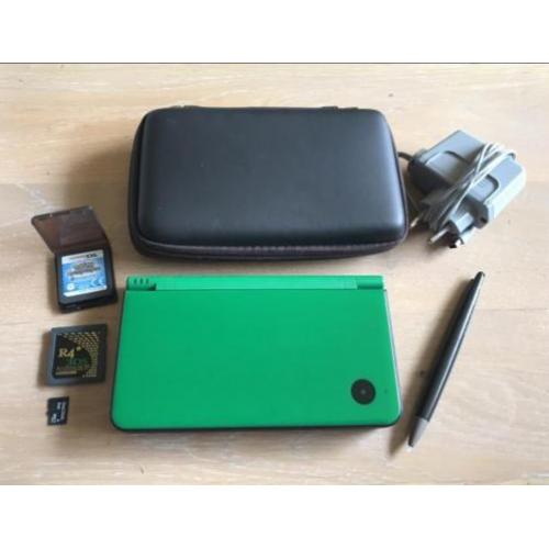 Nintendo DSi XL Groen