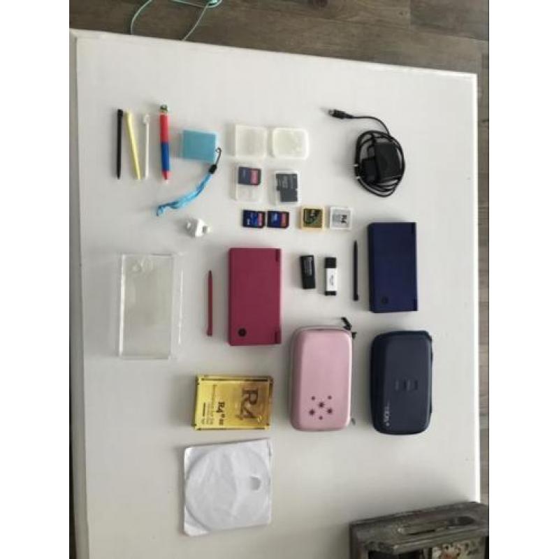 Twee keer dsi blauw en roze