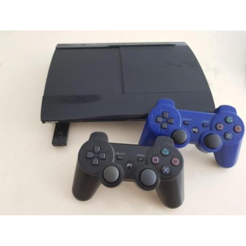 PLAYSTATION 3 SUPER SLIM met usb stick en bluetooth headset.