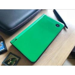 Nintendo DSi XL Groen