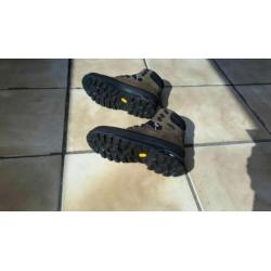 Nieuwe (nagenoeg ) Lowa wandelschoenen (heren, maat 46)